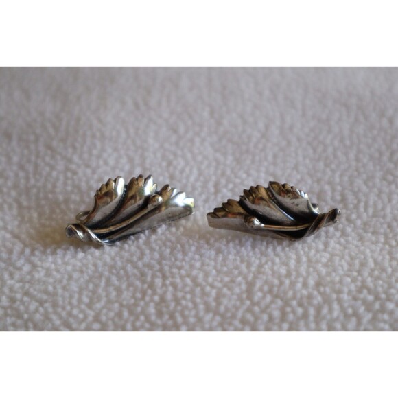 Vintage Sterling Silver Leaf Flower Petal Swirl Screw Back Earrings 1.25" - Picture 4 of 10